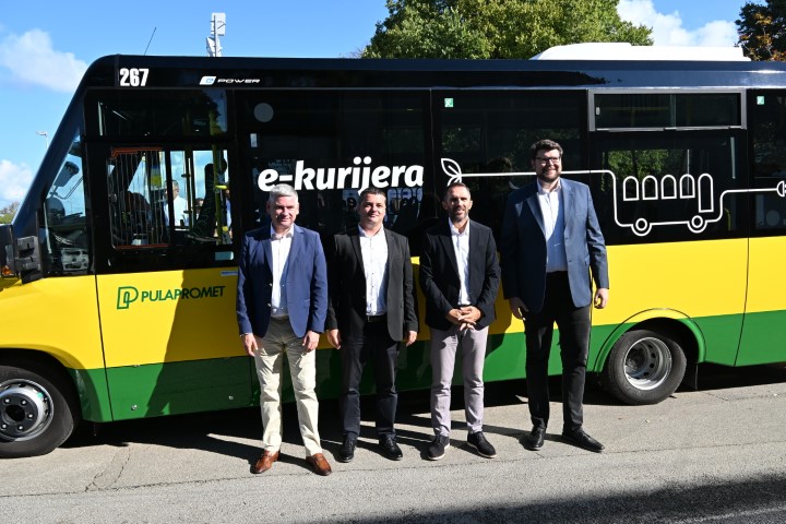 U ciju očuvanja okoliša i razvoja održive mobilnosti u Puli predstavljen prvi električni autobus